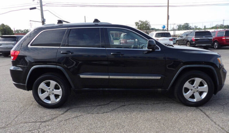 
								2011 Jeep Grand Cherokee full									