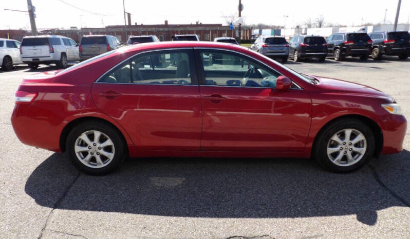 
								2011 Toyota Camry full									