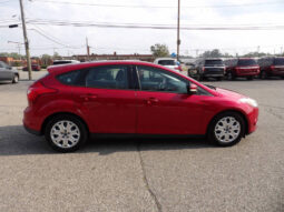 
										2012 Ford Focus full									