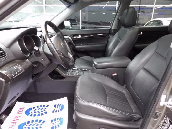 2013 Kia Sorento SX - Photo 9
