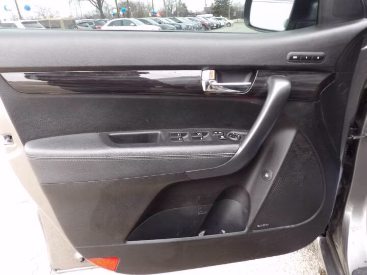 2013 Kia Sorento SX - Photo 23