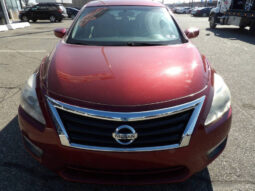 
										2013 Nissan Altima full									