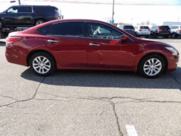 
										2013 Nissan Altima full									