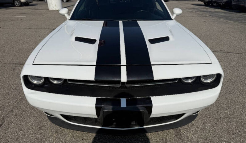 
								2016 Dodge Challenger full									