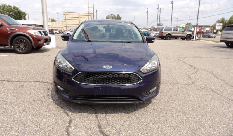 
								2016 Ford Focus full									