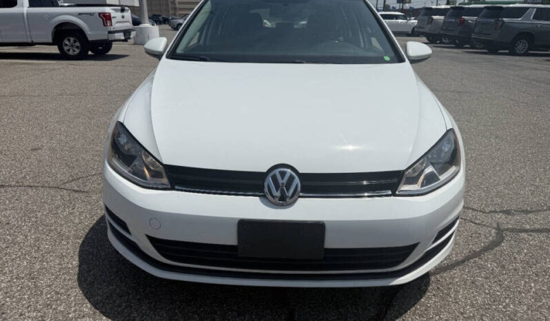 
								2016 Volkswagen Golf SportWagen full									