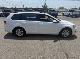 2016 Volkswagen Golf SportWagen
