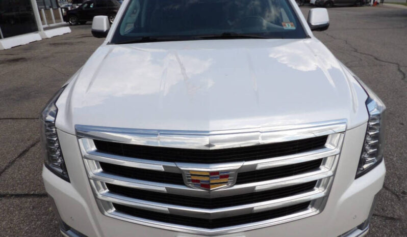 
								2017 Cadillac Escalade ESV full									