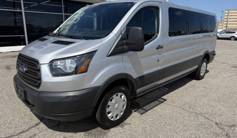 
								2017 Ford Transit full									