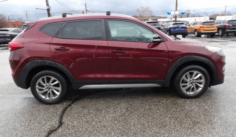 
								2017 Hyundai TUCSON full									