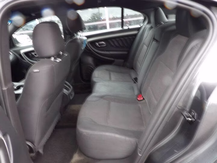 2018 Ford Taurus SEL - Photo 20