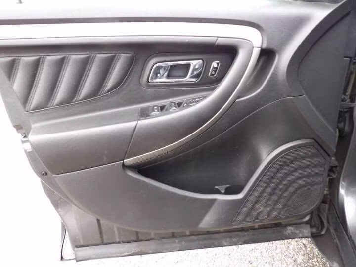 2018 Ford Taurus SEL - Photo 22