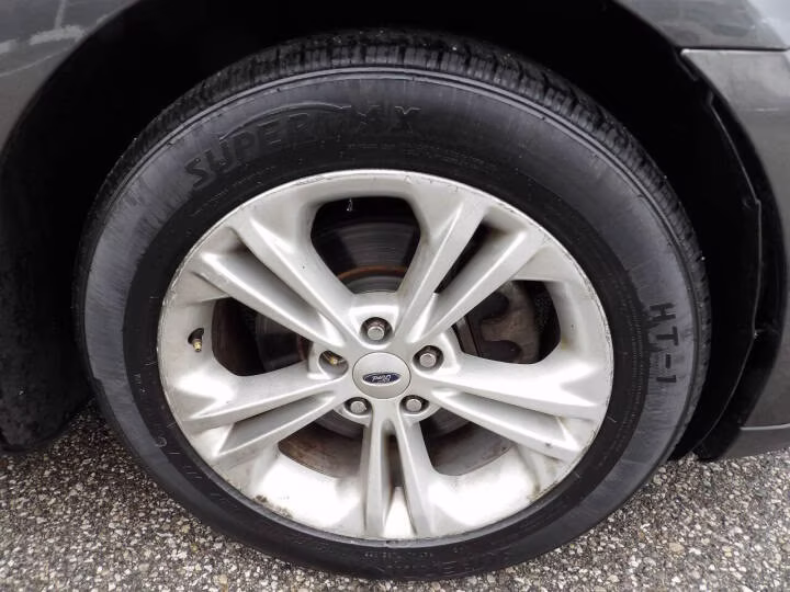 2018 Ford Taurus SEL - Photo 24