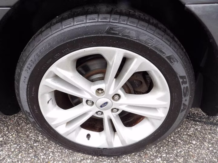 2018 Ford Taurus SEL - Photo 28