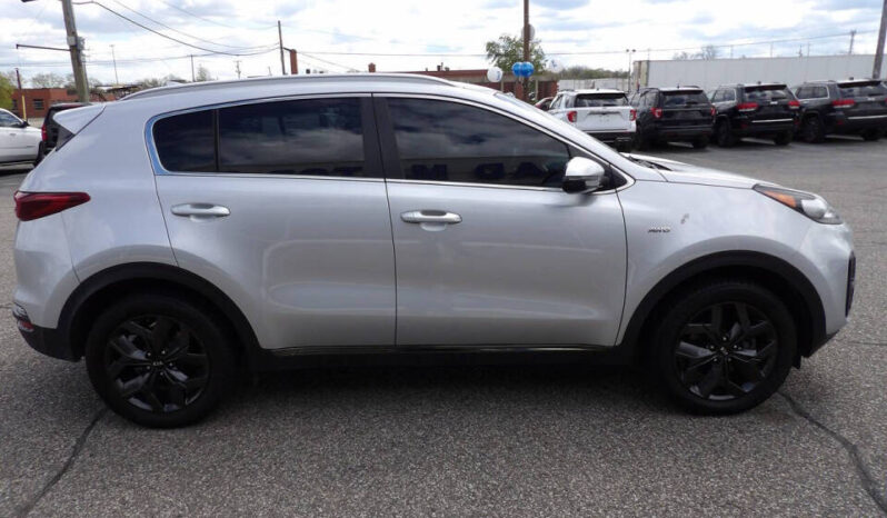 
								2020 Kia Sportage full									