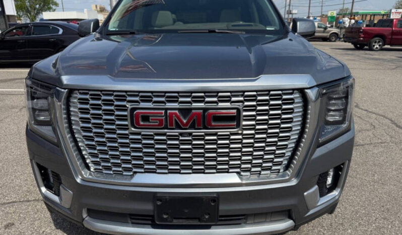 
								2021 GMC Yukon full									