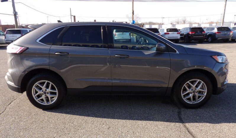 
								2022 Ford Edge full									