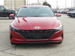 
										2022 Hyundai ELANTRA full									