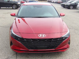 
										2022 Hyundai ELANTRA full									