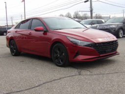 
										2022 Hyundai ELANTRA full									