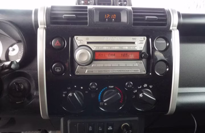 
								2007 Toyota FJ Cruiser full									