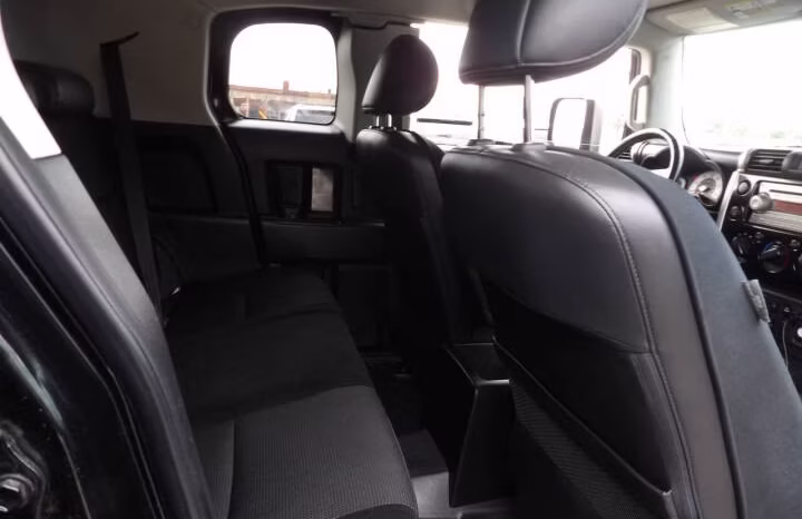 
								2007 Toyota FJ Cruiser full									