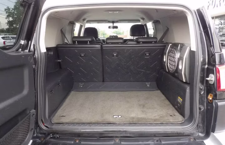
								2007 Toyota FJ Cruiser full									