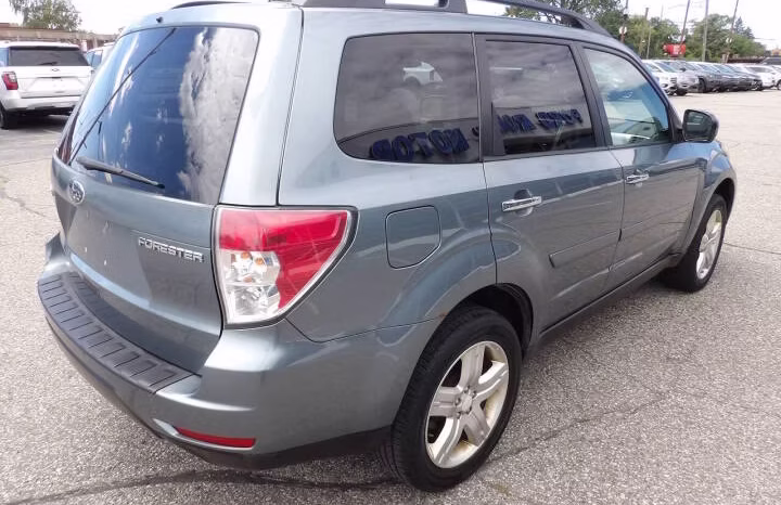
								2009 Subaru Forester full									