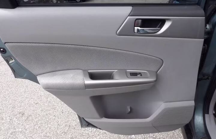 
								2009 Subaru Forester full									