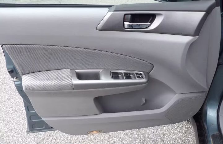 
								2009 Subaru Forester full									