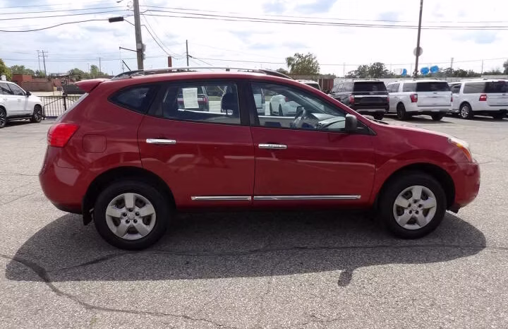 
								2014 Nissan Rogue Select full									