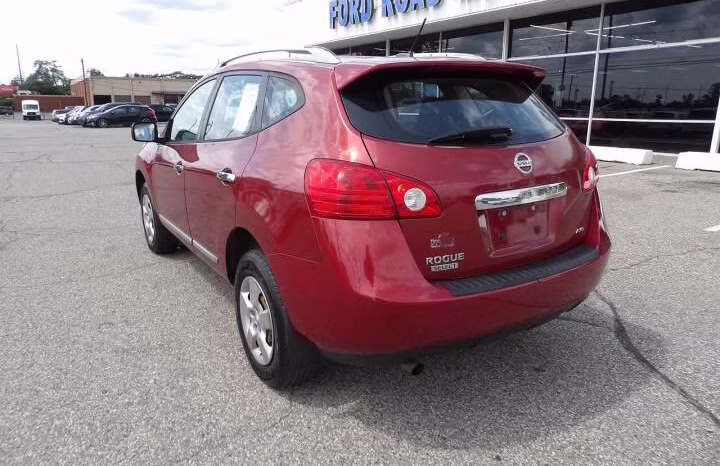 
								2014 Nissan Rogue Select full									