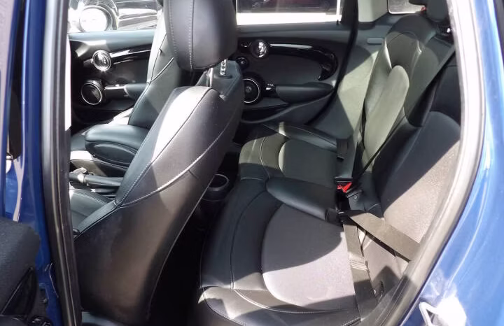
								2015 MINI Hardtop 4 Door full									