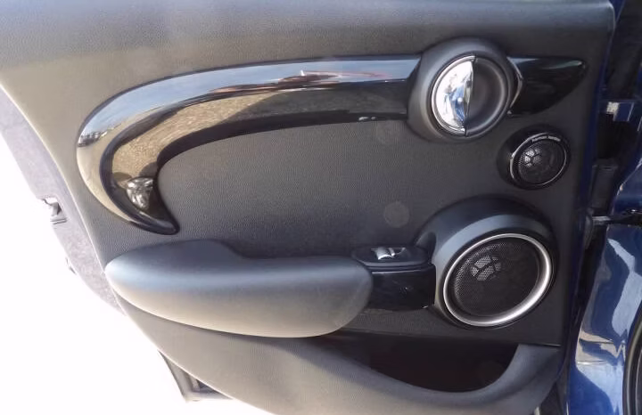 
								2015 MINI Hardtop 4 Door full									
