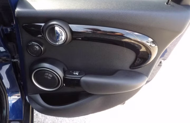 
								2015 MINI Hardtop 4 Door full									