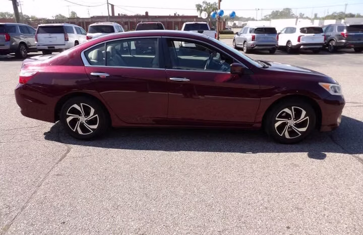 
								2016 Honda Accord full									