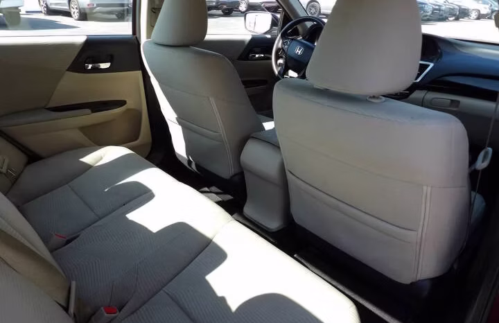 
								2016 Honda Accord full									