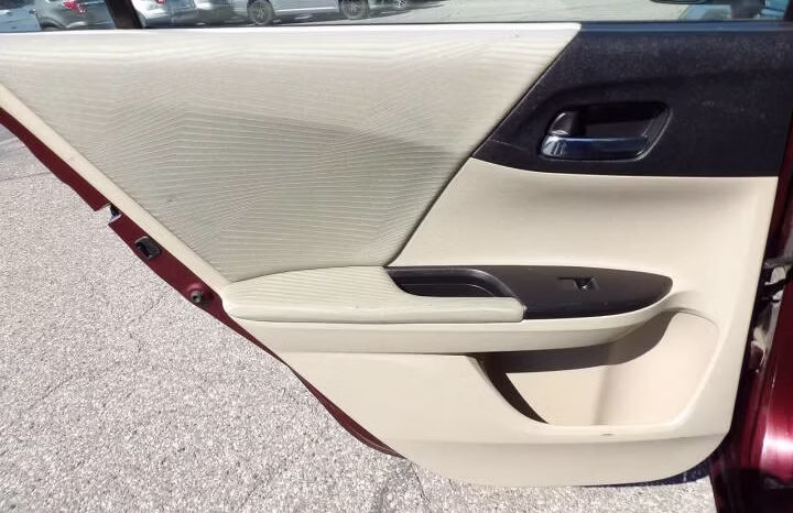 
								2016 Honda Accord full									