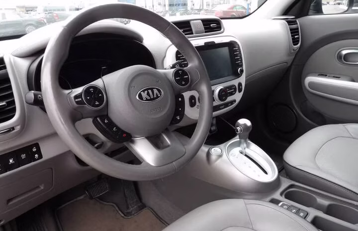
								2016 Kia Soul EV full									