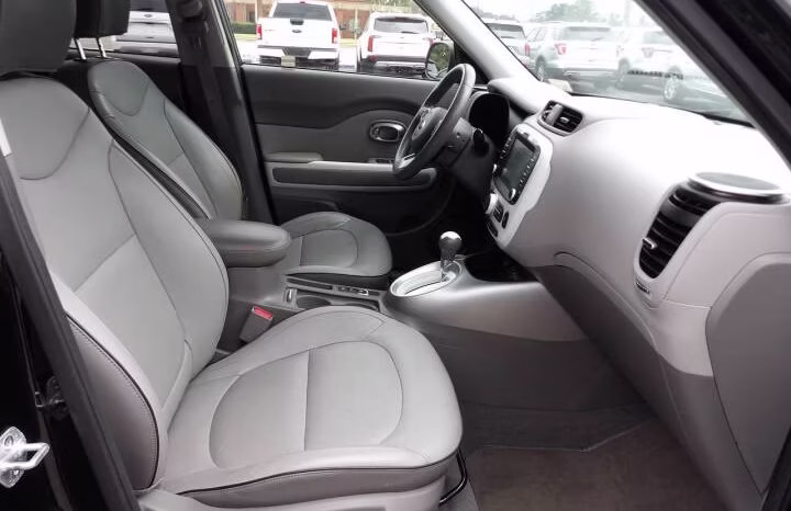 
								2016 Kia Soul EV full									