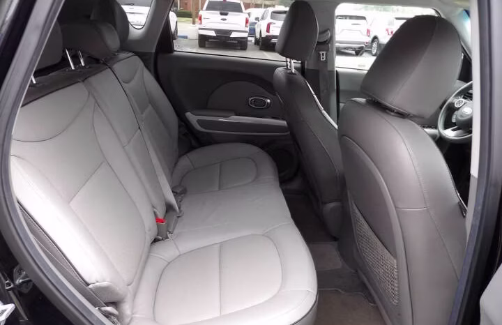 
								2016 Kia Soul EV full									