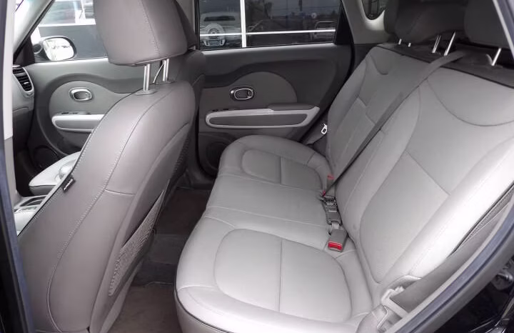 
								2016 Kia Soul EV full									