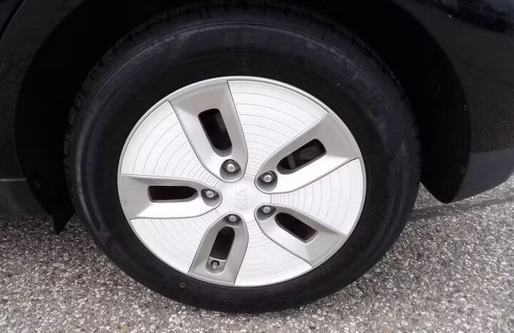 
								2016 Kia Soul EV full									