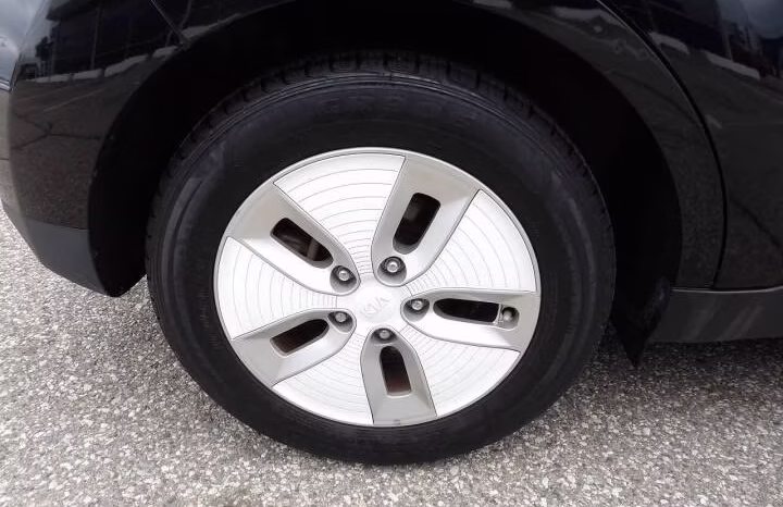 
								2016 Kia Soul EV full									