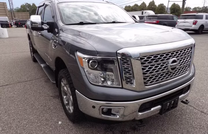 
								2016 Nissan Titan XD full									