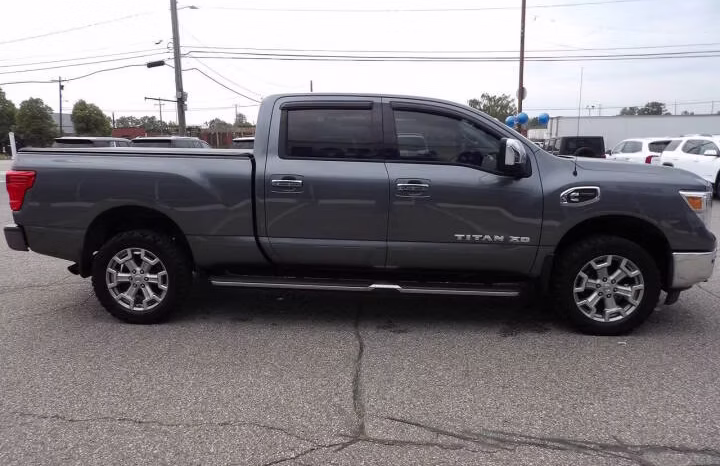 
								2016 Nissan Titan XD full									