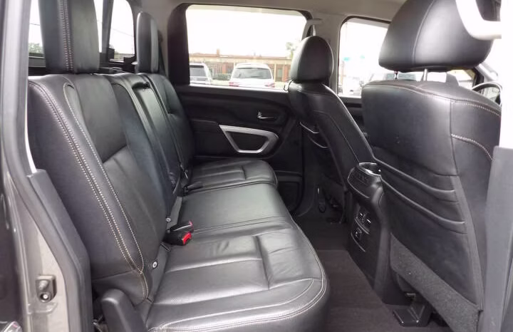 
								2016 Nissan Titan XD full									