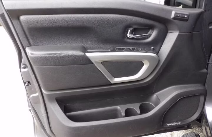 
								2016 Nissan Titan XD full									