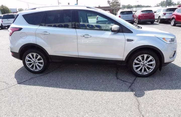 
								2017 Ford Escape full									
