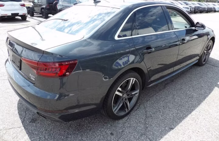 
								2018 Audi A4 full									